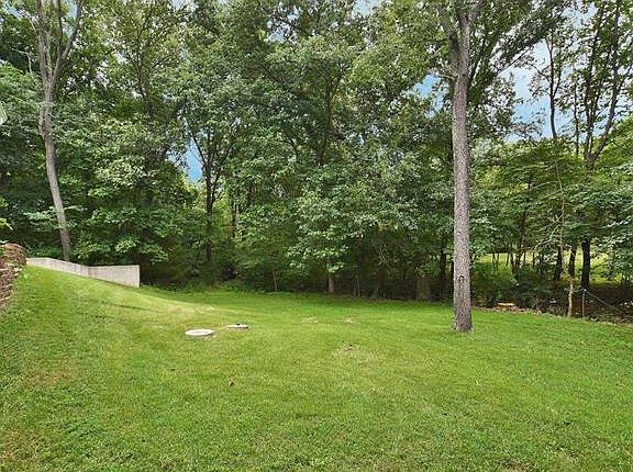 5th image of 1412 Prairie Rose Ln