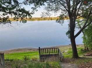 8926 93rd Ave, Wapello, IA 52653