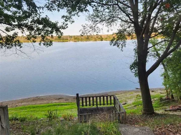 8926 93rd Ave, Wapello, IA 52653