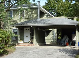 4 Cambridge Ave, Port Washington, NY 11050