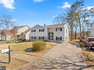 214 Daffodil Rd, Glen Burnie, MD 21060