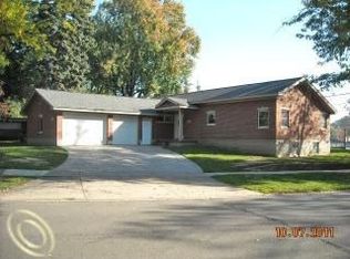 854 Brooklawn Rd, Troy, MI 48084