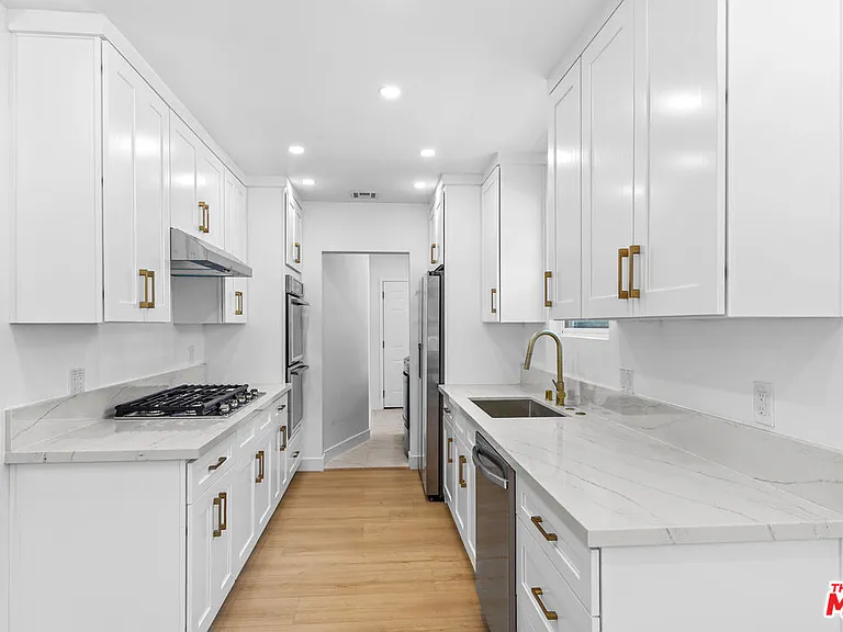 1722 Bel Aire Dr — Photo 12