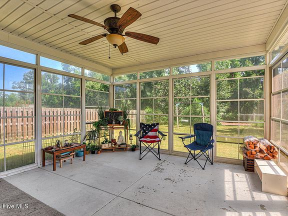 4th image of 4031 Ellington Drive