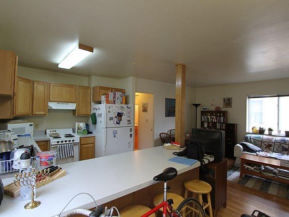 Kitchen & living room