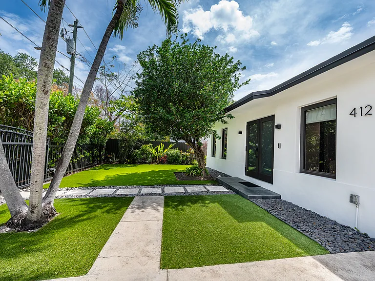 412 NW 41st St — Photo 36