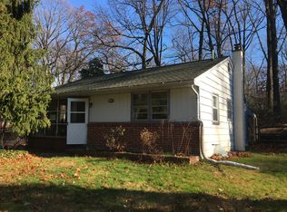 1104 Scott Dr, Coatesville, PA 19320