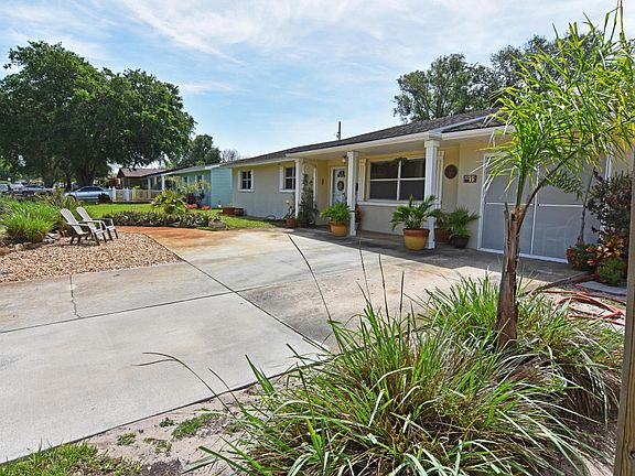 4th image of 15 Sea Park Dr