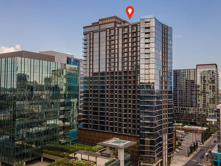 1212 Demonbreun St #1710 — Photo 1