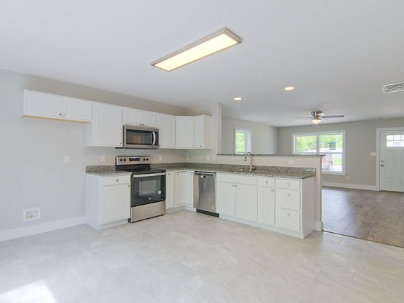 3rd image of 2205 W Glenwood Ave Lot 9