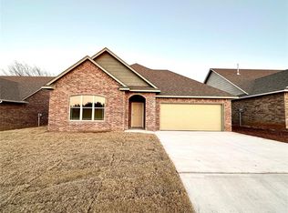 3921 Maple Grv, Shawnee, OK 74804