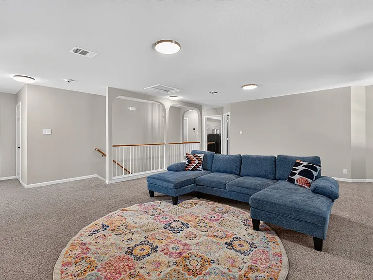 937 Lauren St — Photo 14