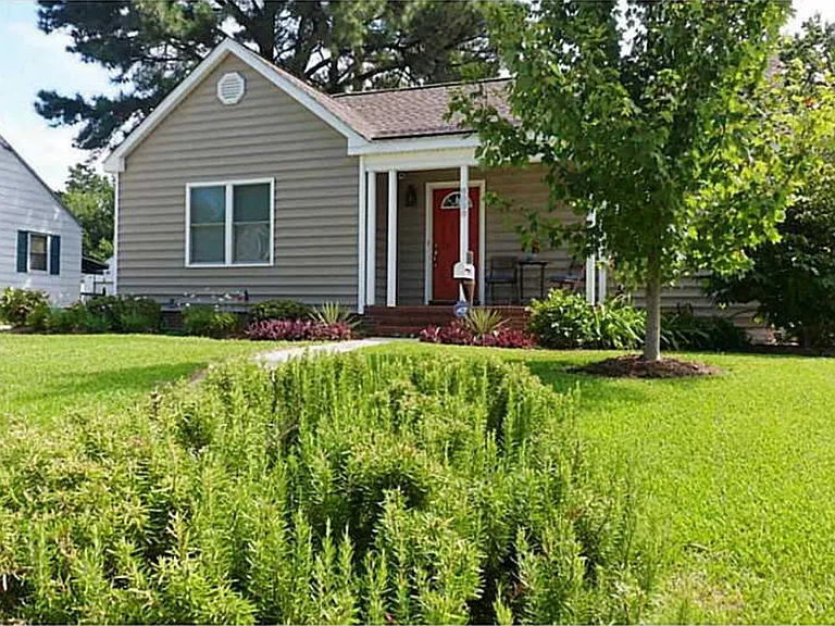 8008 E Glen Rd — Photo 1