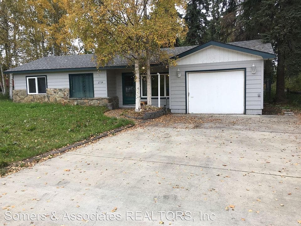 1st image of 1714 Carr Ave