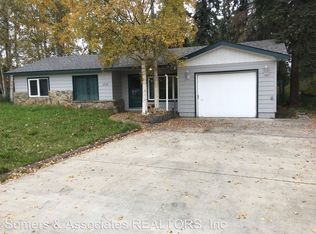 1714 Carr Ave, Fairbanks, AK 99709