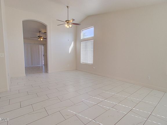 3rd image of 1232 E AVENIDA ISABELA --