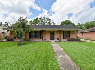 6010 Warm Springs Rd, Houston, TX 77035