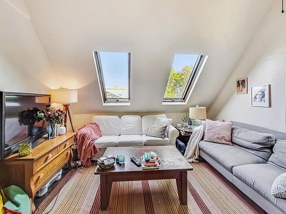 2nd image of 2554 W Winnemac Ave APT 3