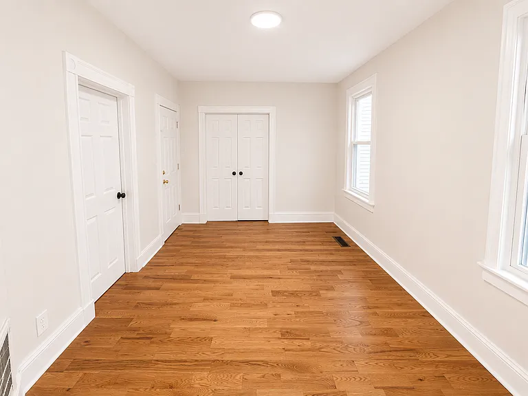 203 S 11th St #1 — Photo 12