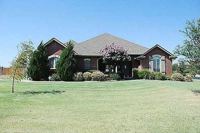1st image of 4101 Old Pond Ct