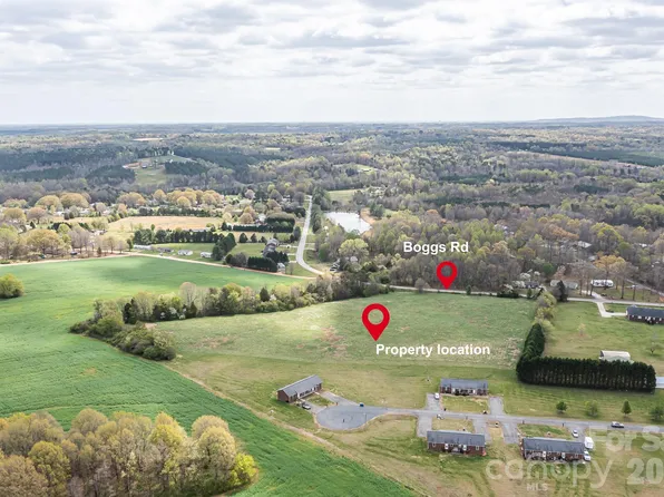 1727 Boggs Rd, Claremont, NC 28610