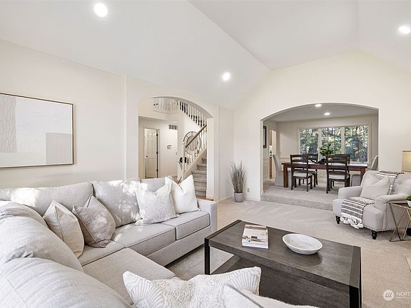 5th image of 23318 SE 31st Street