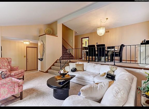 3rd image of 1101 Wexford Dr
