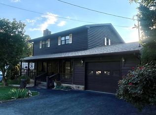 30 Old Mill Rd, Oceana, WV 24870