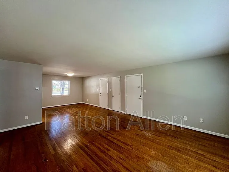 1020 Hendersonville Rd #2 — Photo 3