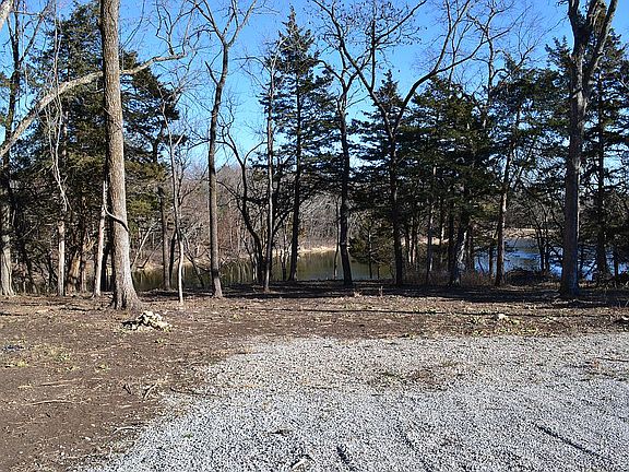 2nd image of 85 W Sugar Lake Dr