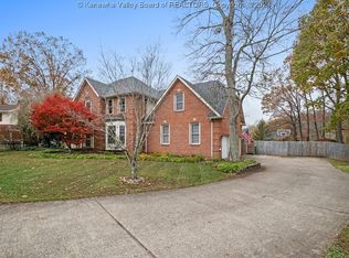 111 Woodbend Cv, Winfield, WV 25213