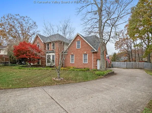 111 Woodbend Cv, Winfield, WV 25213