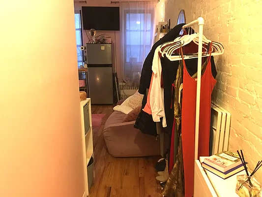 Rented by Real Broker NY LLC | media 12