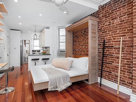 3rd image of 630 E 14th St APT 11