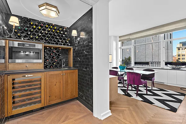 Sold by Douglas Elliman | media 25