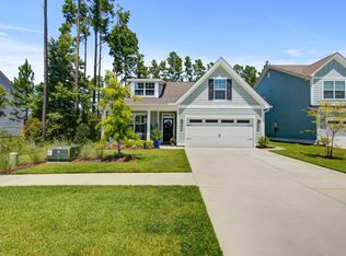 437 Whispering Breeze Ln, Summerville, SC 29486