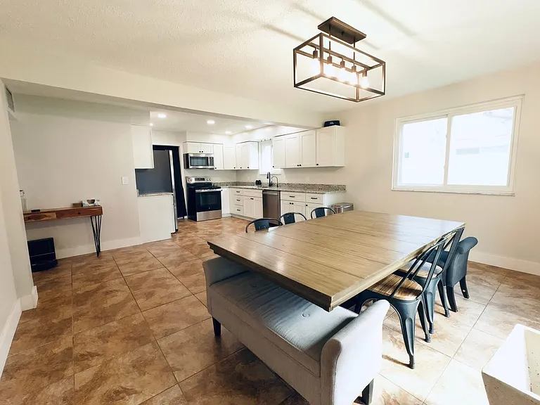 217 Devon St — Photo 11