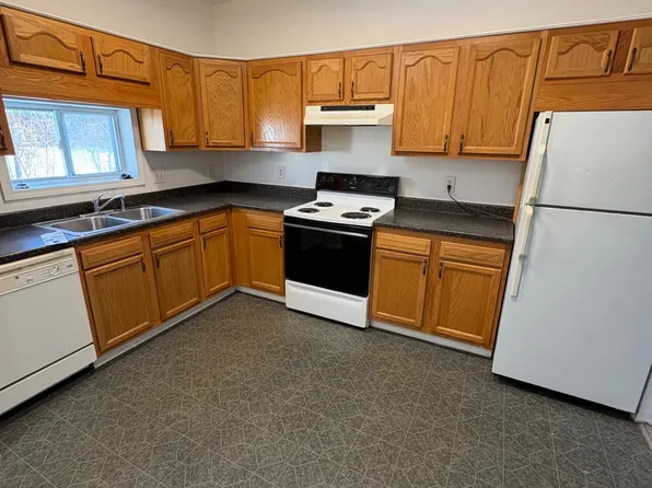 510 Rodd St #A, Midland, MI 48640