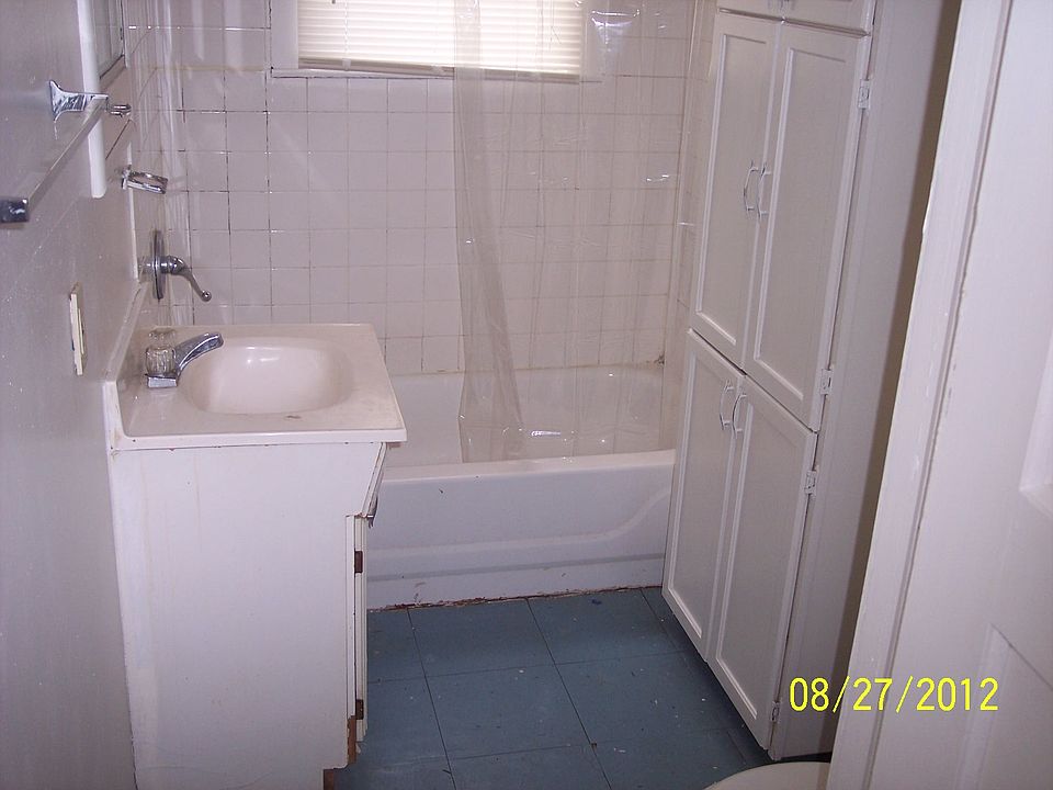 2nd image of 1203 S 23rd St