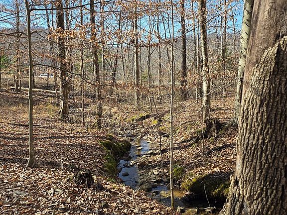 3rd image of 28-31 32 Bear Hollow Ln