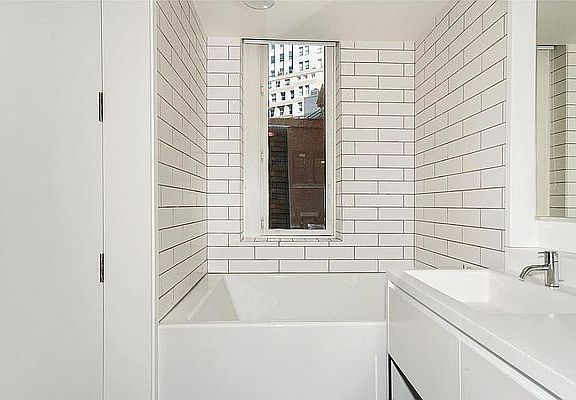 5th image of 15 William St APT 20A