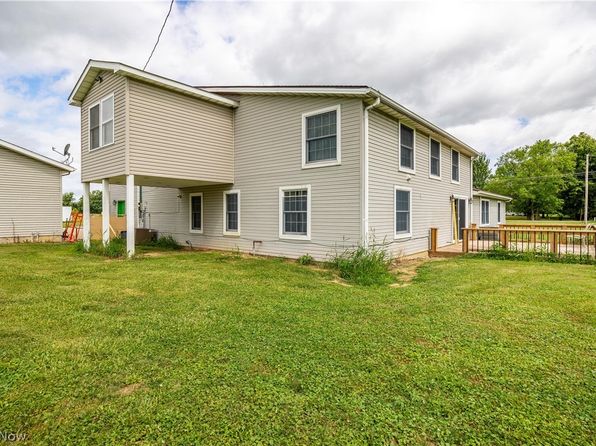 34433 Law Rd, Grafton, OH 44044