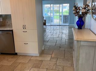 53 High Point Cir W APT 112, Naples, FL 34103