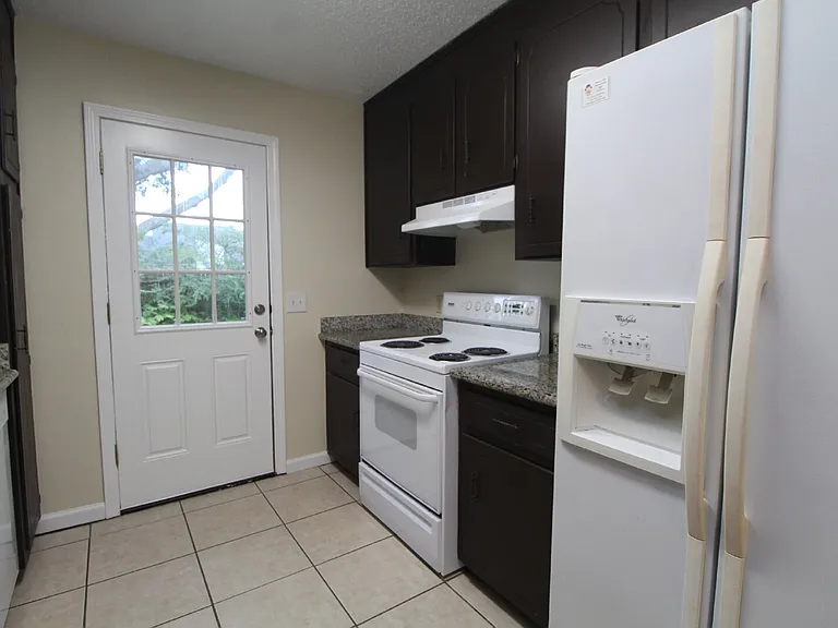 7859 Bay Meadows Dr — Photo 10