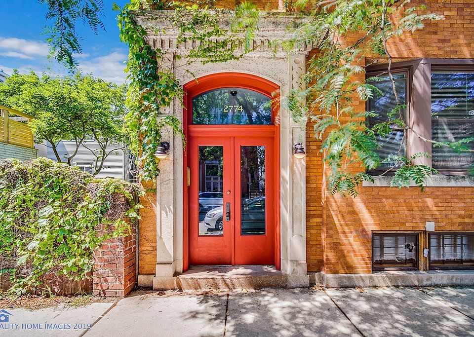 1st image of 2774 N Kenmore Ave #2