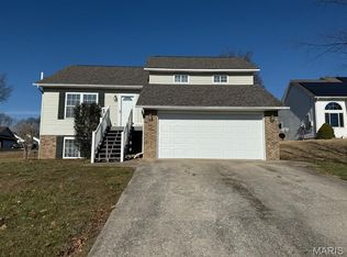 1941 Benjamin Ct, Cape Girardeau, MO 63701