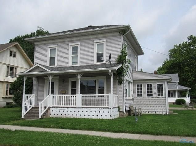 1st image of 127 E Smith St