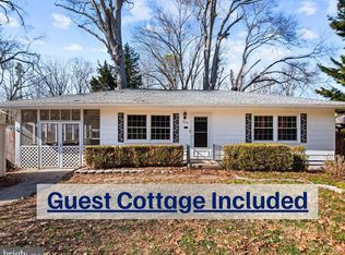 227 7th St, Colonial Beach, VA 22443