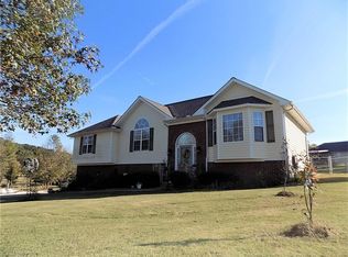 133 Grace Ave SE, Calhoun, GA 30701