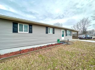 1041 Monroe Cir #1, Madisonville, TN 37354